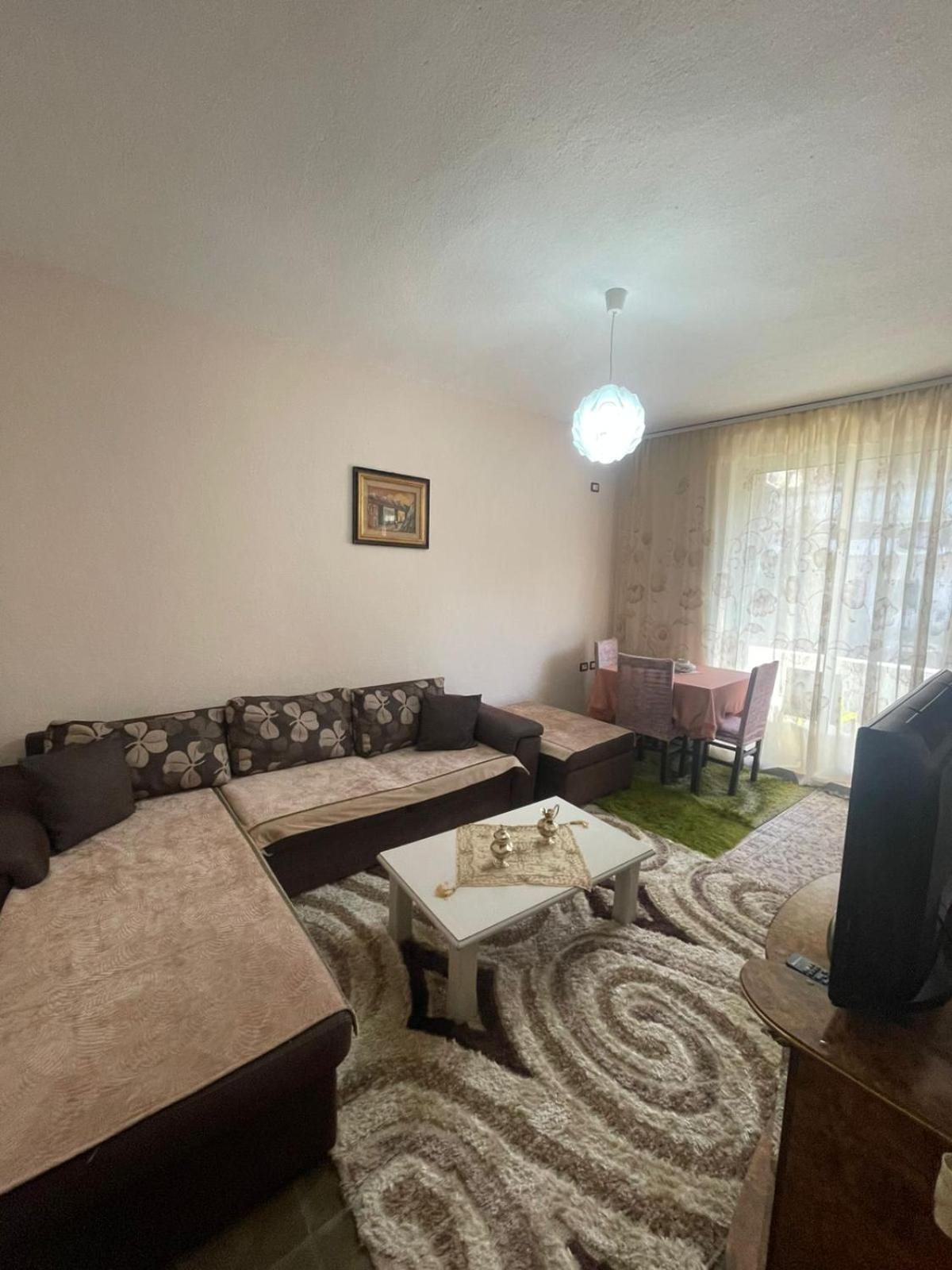 Ledi'S Apartment Gjirokaster Bilik gambar